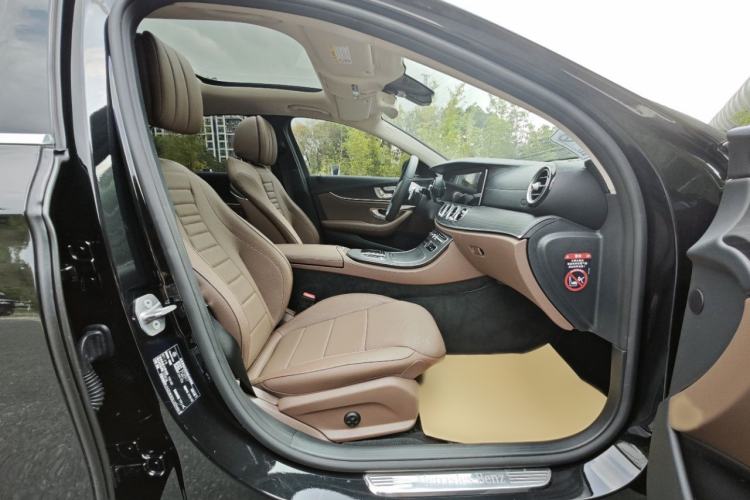 Used Mercedes-Benz E-Class 2020 Restyled E 300 L Sporty and Stylish Edition Interior 8