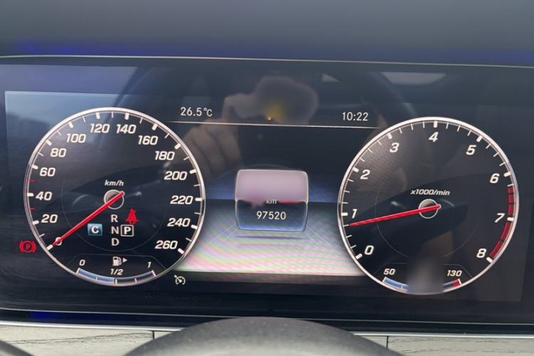 Used Mercedes-Benz E-Class 2020 Restyled E 300 L Sporty and Stylish Edition Interior 8