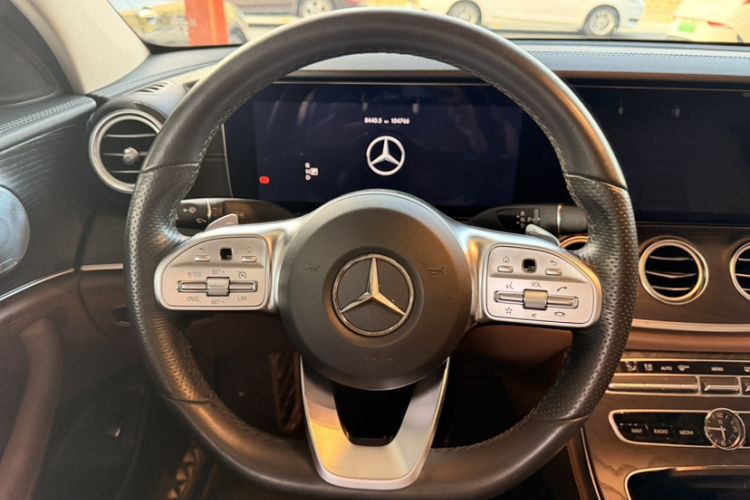 Used Mercedes-Benz E-Class 2020 E 300 L Sport Luxury Edition Interior 8