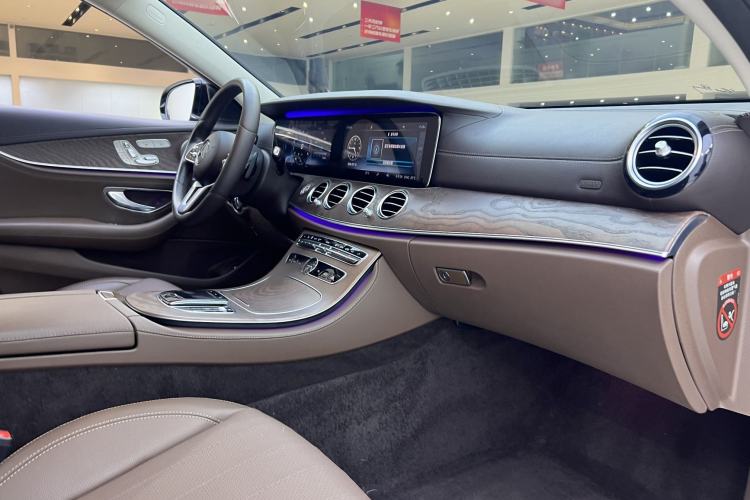 Used Mercedes-Benz E-Class 2020 Facelift E 300 L Stylish Edition Interior 9