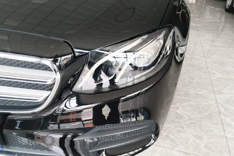 Used Mercedes-Benz E-Class 2020 E 300 L Sporty and Stylish Model Left Front Headlight