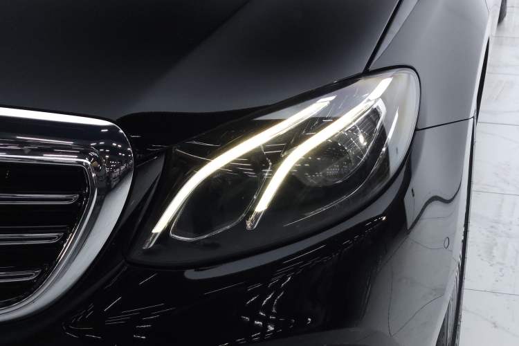 Used Mercedes-Benz E-Class 2020 Restyled E 300 L Exclusive Edition Left Front Headlight