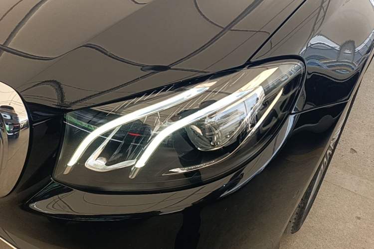 Used Mercedes-Benz E-Class 2020 E 300 L Luxury Model Left Front Headlight