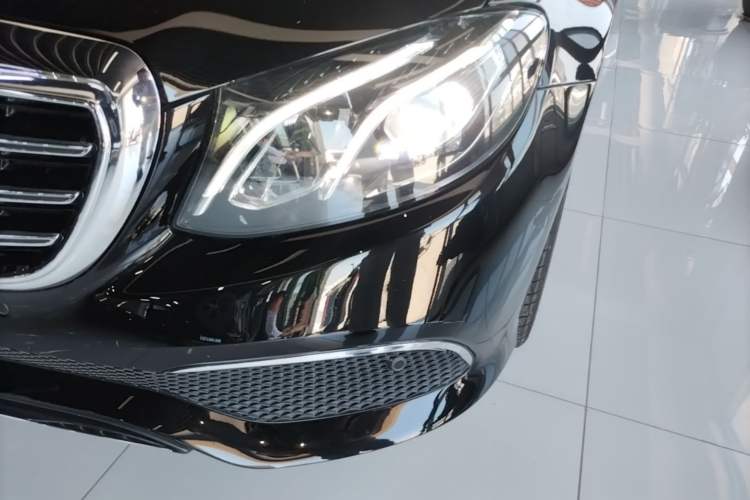 Used Mercedes-Benz E-Class 2020 E 300 L Luxury Model Left Front Headlight