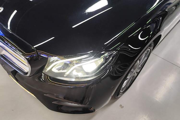 Used Mercedes-Benz E-Class 2020 E 300 L Sporty and Stylish Model Left Front Headlight
