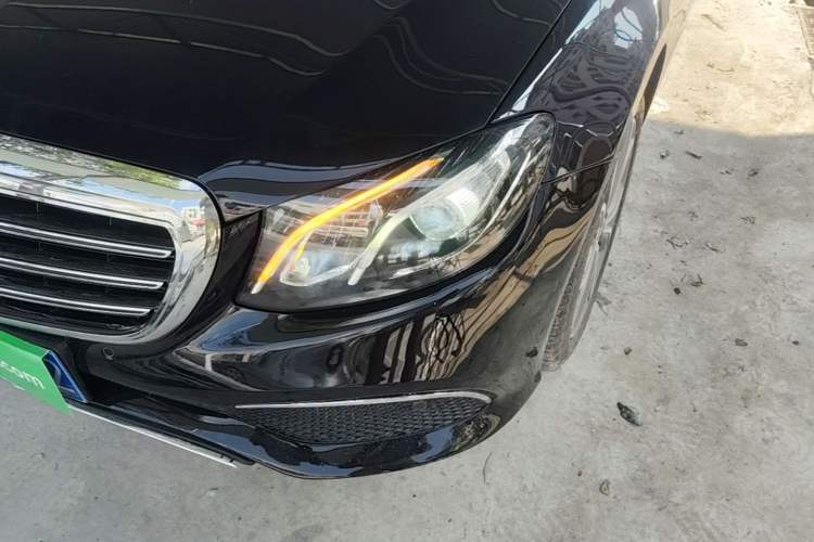 Used Mercedes-Benz E-Class 2020 E 300 L Sporty and Stylish Model Left Front Headlight