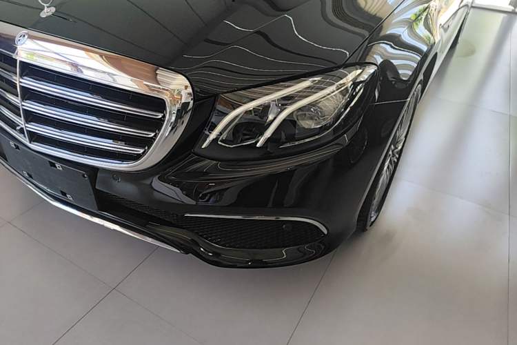 Used Mercedes-Benz E-Class 2020 Restyled E 300 L Exclusive Edition Left Front Headlight
