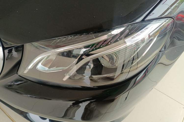 Used Mercedes-Benz E-Class 2020 Restyled E 300 L Exclusive Edition Left Front Headlight