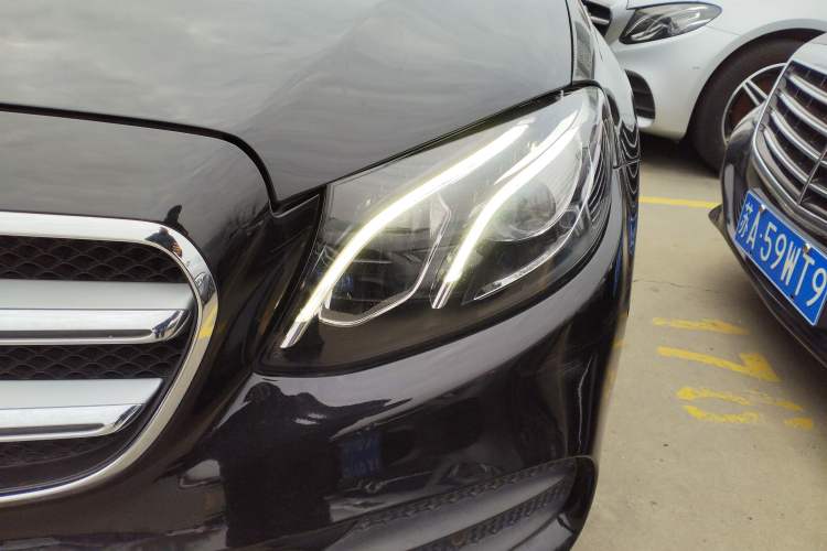 Used Mercedes-Benz E-Class 2020 E 300 L Sporty and Stylish Model Left Front Headlight