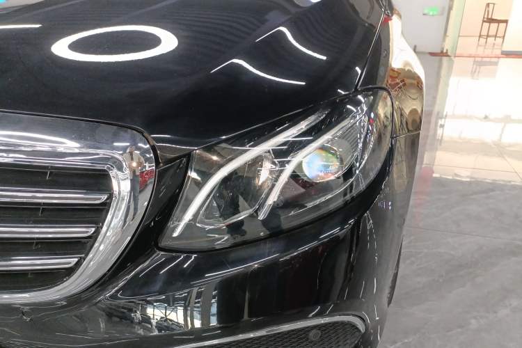 Used Mercedes-Benz E-Class 2020 Restyled E 300 L Sporty and Stylish Edition Left Front Headlight