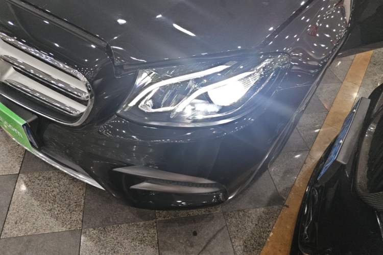 Used Mercedes-Benz E-Class 2020 Restyled E 300 L Sporty and Stylish Edition Left Front Headlight