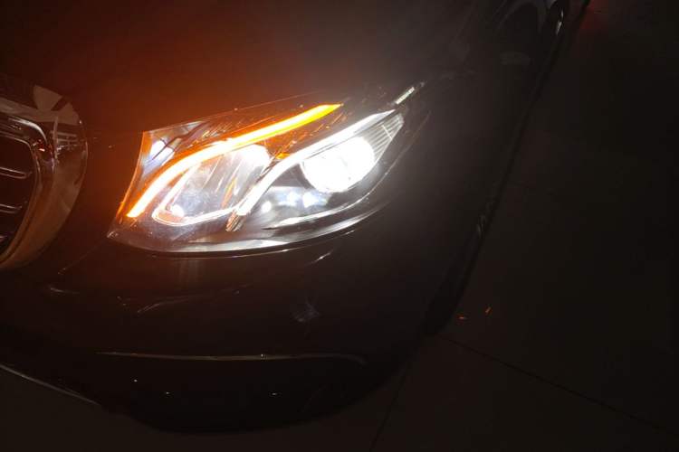 Used Mercedes-Benz E-Class 2020 E 300 L Stylish Model Left Front Headlight