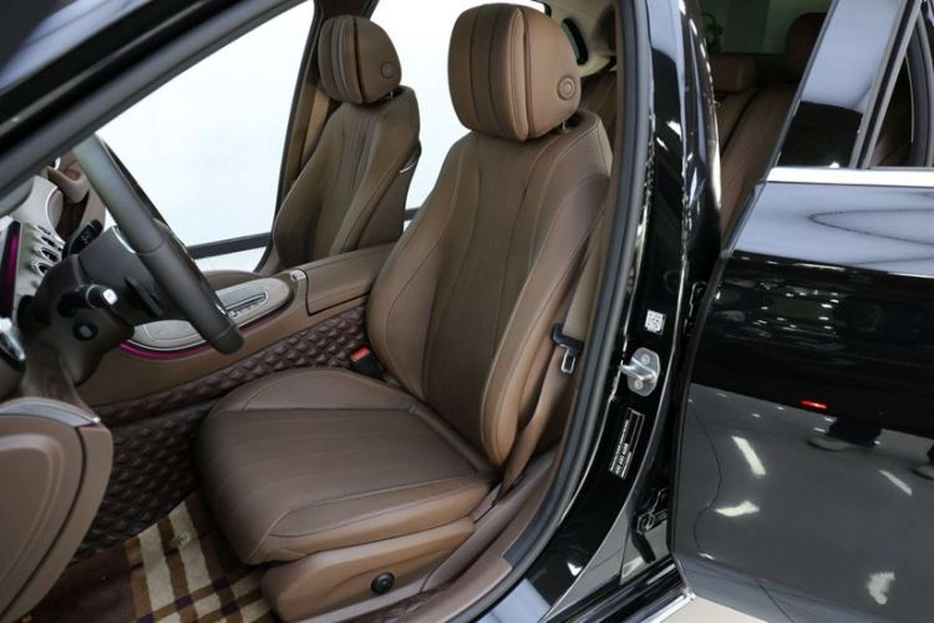 Used Mercedes-Benz E-Class 2020 Facelift E 300 L Stylish Edition Left Front Seat