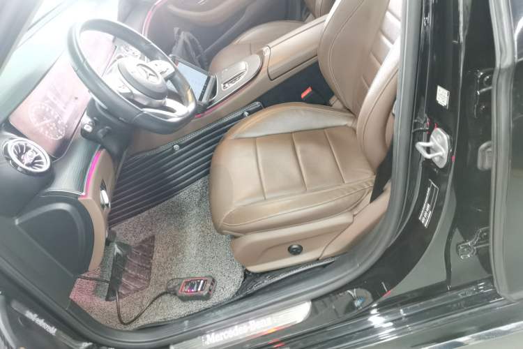 Used Mercedes-Benz E-Class 2020 E 300 L Sporty and Stylish Model Left Front Seat