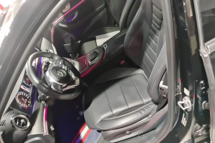 Used Mercedes-Benz E-Class 2020 E 300 L Sporty and Stylish Model Left Front Seat
