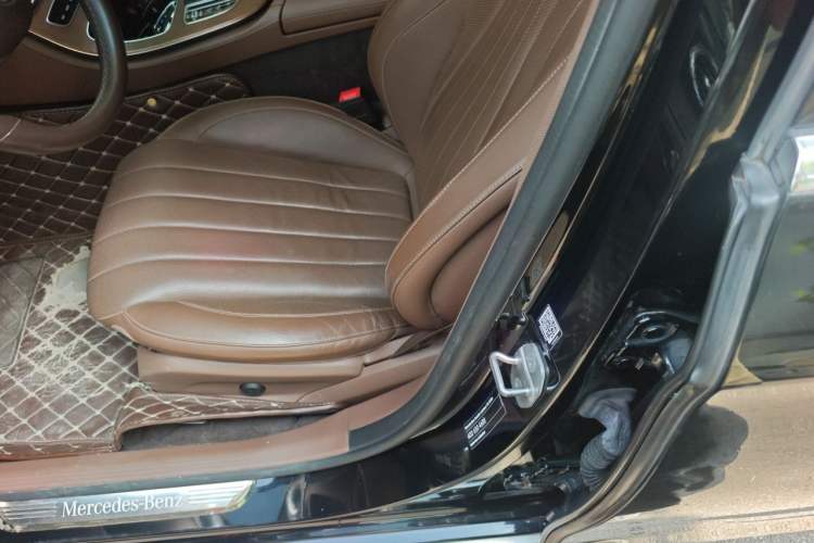 Used Mercedes-Benz E-Class 2020 Restyled E 300 L Exclusive Edition Left Front Seat