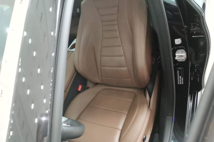 Used Mercedes-Benz E-Class 2020 Restyled E 300 L Sport Exclusive Edition Left Front Seat