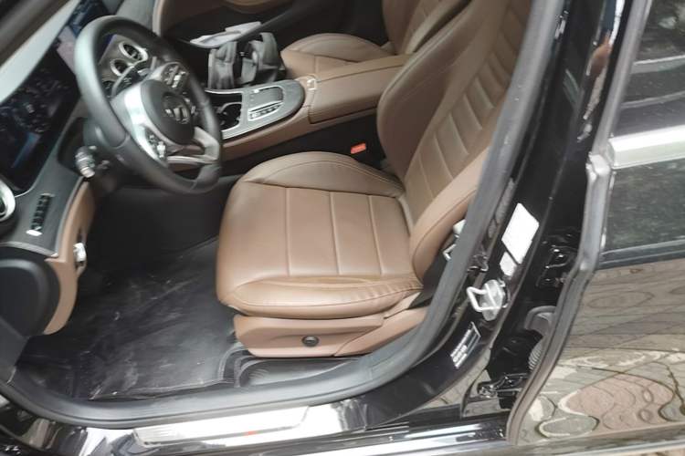 Used Mercedes-Benz E-Class 2020 Restyled E 300 L Sport Exclusive Edition Left Front Seat
