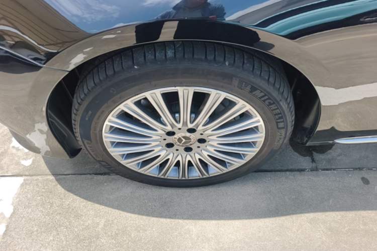 Used Mercedes-Benz E-Class 2020 E 300 L Luxury Model Left Front Wheel Hub