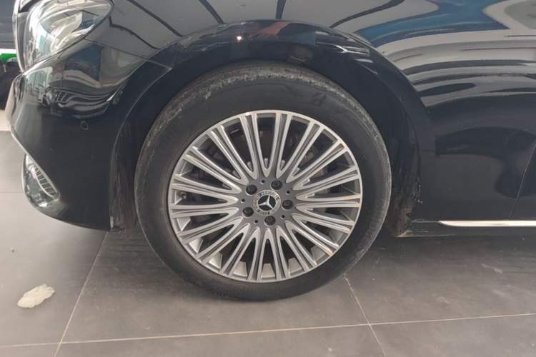 Used Mercedes-Benz E-Class 2020 E 300 L Stylish Model Left Front Wheel Hub
