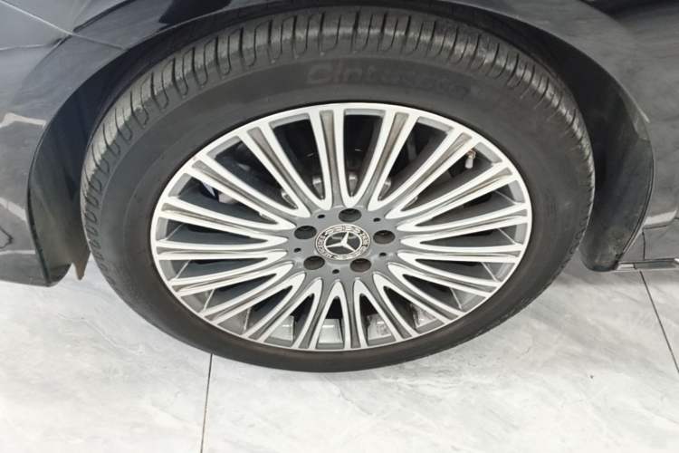 Used Mercedes-Benz E-Class 2020 Facelift E 300 L Stylish Edition Left Front Wheel Hub