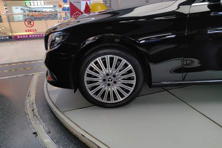 Used Mercedes-Benz E-Class 2020 E 300 L Luxury Model Left Front Wheel Hub