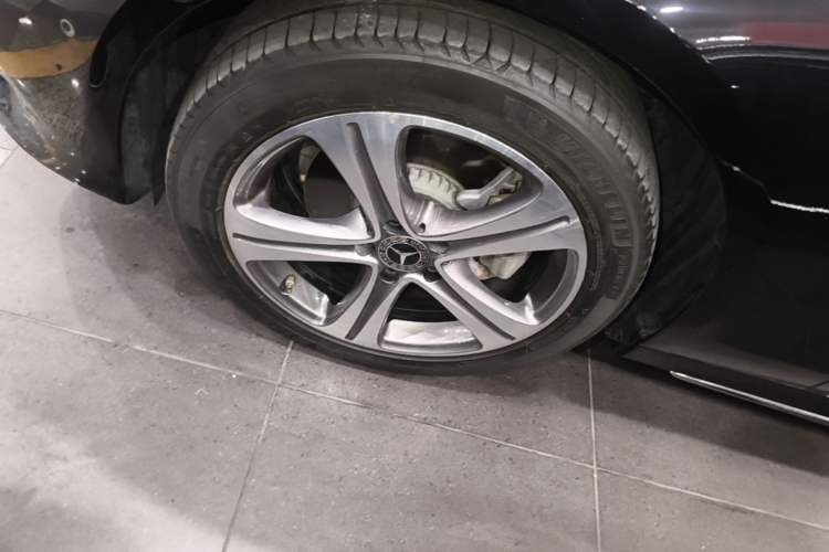 Used Mercedes-Benz E-Class 2020 Facelift E 260 L Sport Edition Left Front Wheel Hub