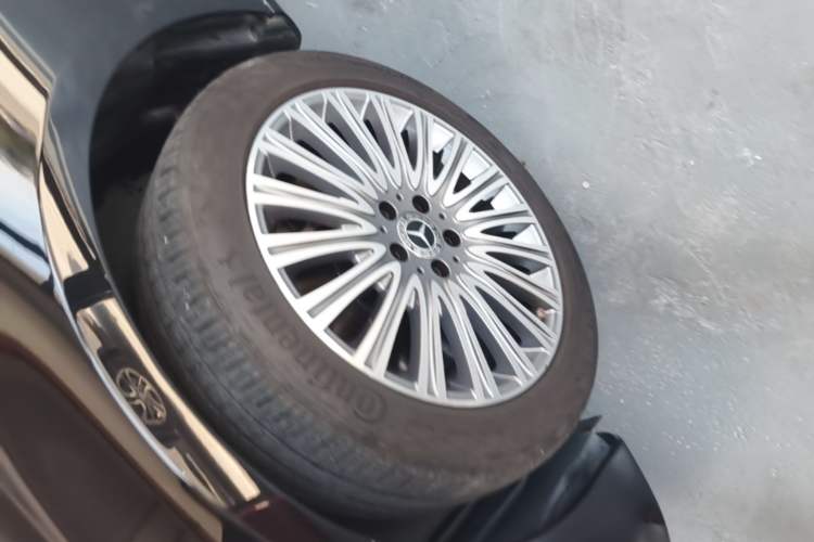 Used Mercedes-Benz E-Class 2020 Facelift E 300 L Stylish Edition Left Front Wheel Hub