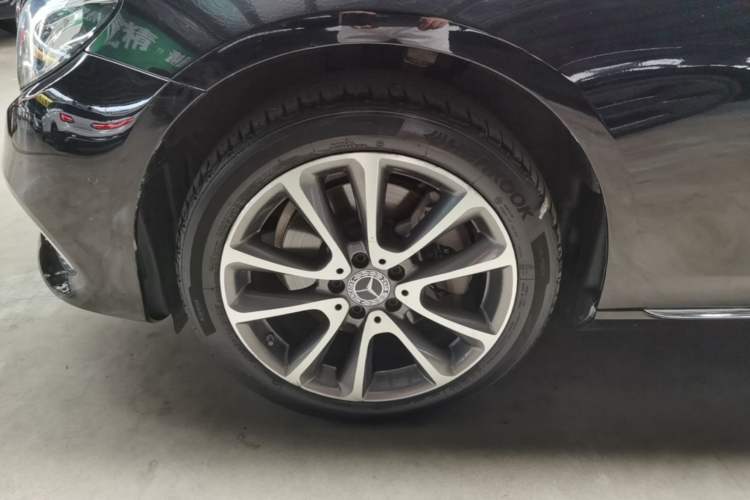 Used Mercedes-Benz E-Class 2020 Facelift E 260 L Left Front Wheel Hub