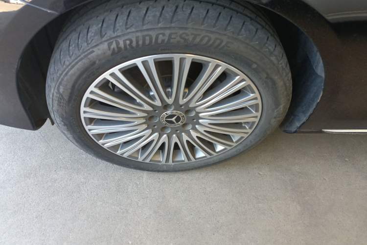 Used Mercedes-Benz E-Class 2020 E 300 L Stylish Model Left Front Wheel Hub