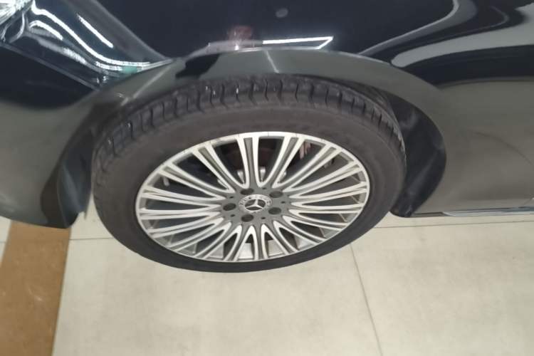 Used Mercedes-Benz E-Class 2020 Facelift E 300 L Stylish Edition Left Front Wheel Hub