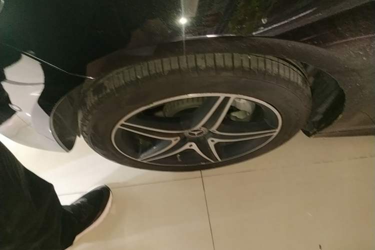 Used Mercedes-Benz E-Class 2020 E 260 Sport Edition Left Front Wheel Hub