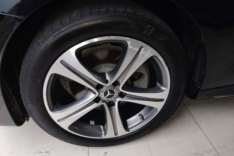 Used Mercedes-Benz E-Class 2020 Facelift E 260 L Sport Edition Left Front Wheel Hub