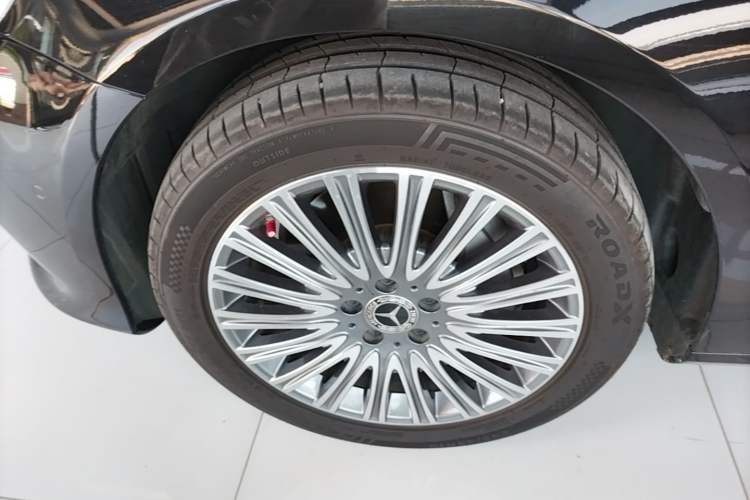 Used Mercedes-Benz E-Class 2020 E 300 L Luxury Model Left Front Wheel Hub
