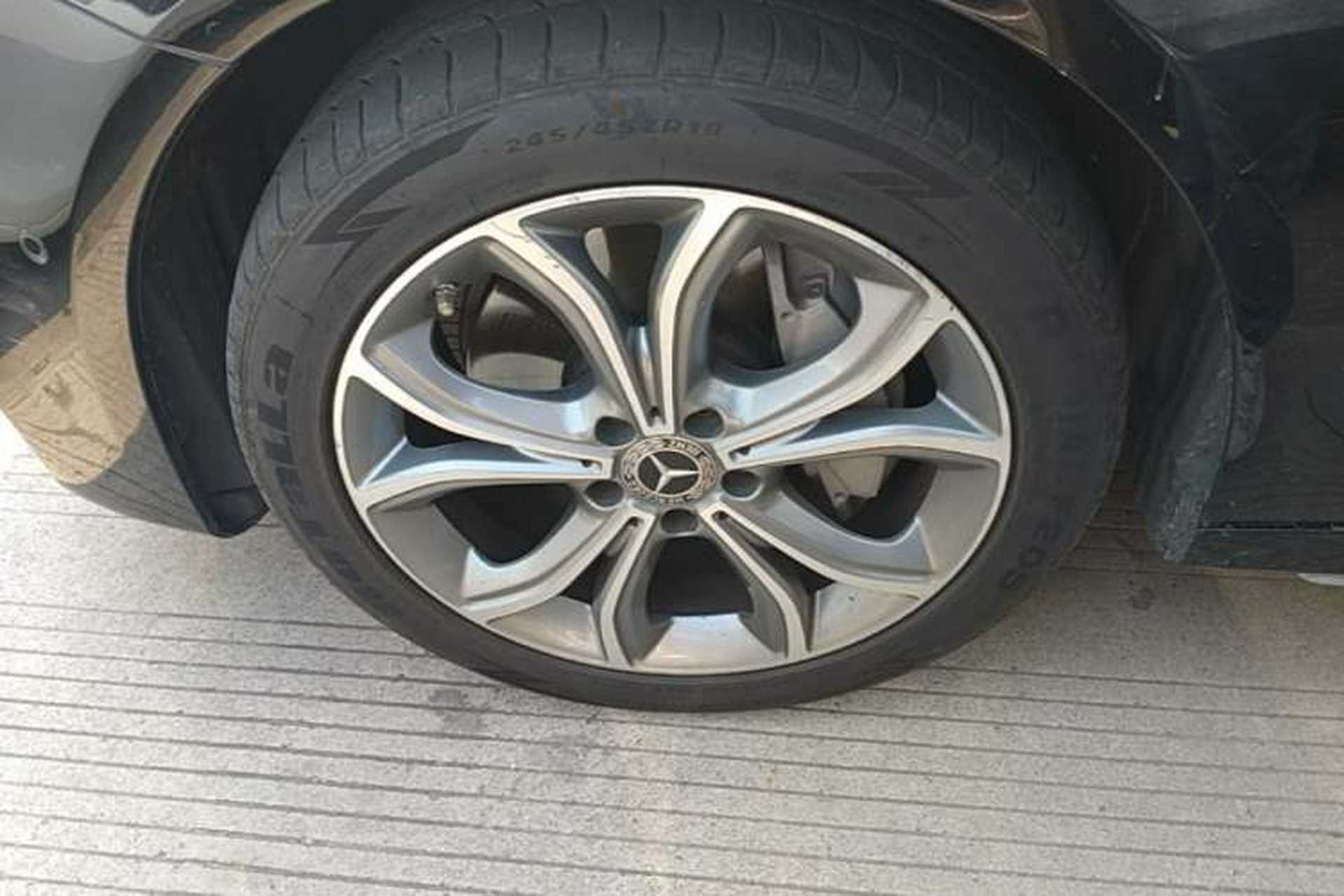 Used Mercedes-Benz E-Class 2020 Restyled E 300 L Sporty and Stylish Edition Left Front Wheel Hub