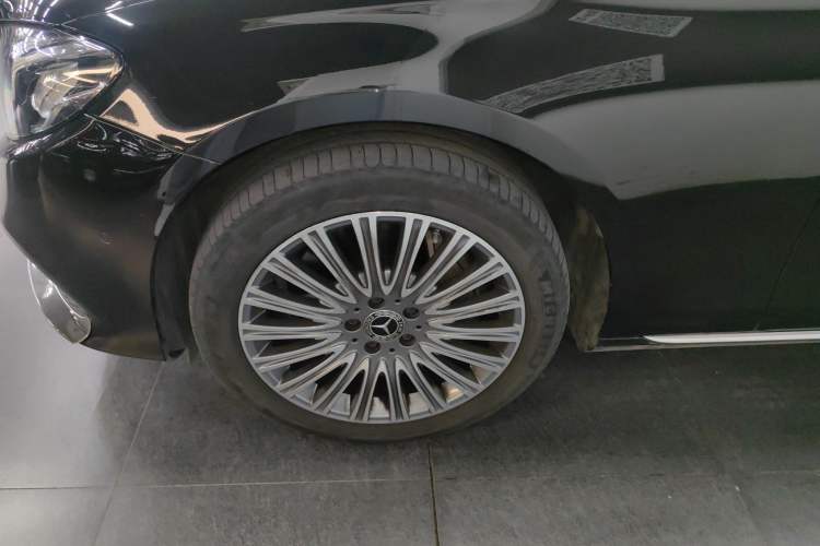 Used Mercedes-Benz E-Class 2020 E 300 L Stylish Model Left Front Wheel Hub