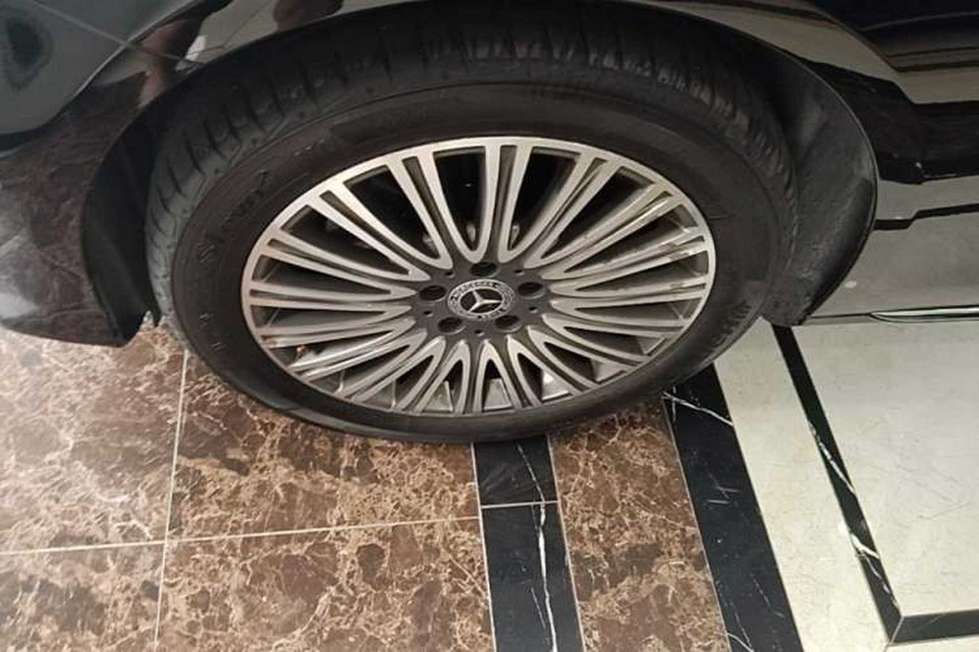 Used Mercedes-Benz E-Class 2020 Facelift E 300 L Stylish Edition Left Front Wheel Hub