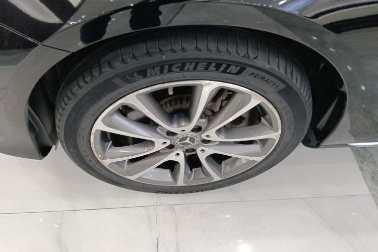 Used Mercedes-Benz E-Class 2020 E 260 L Left Front Wheel Hub
