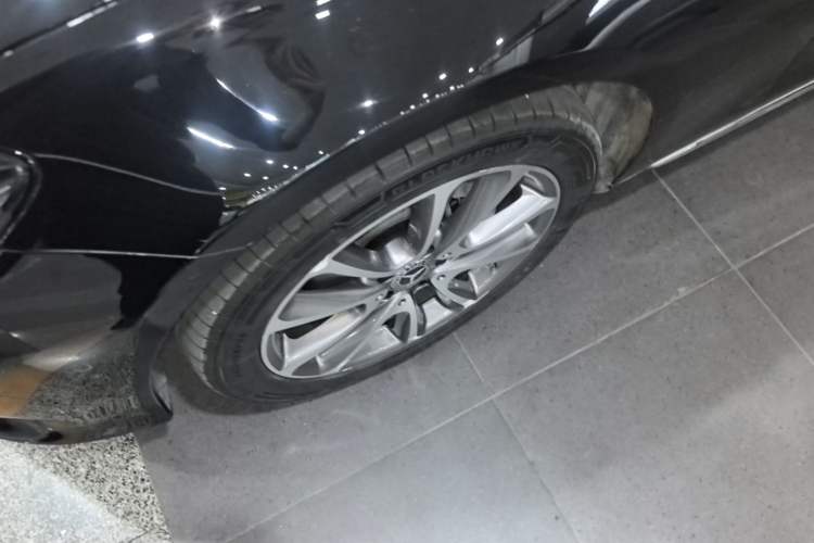 Used Mercedes-Benz E-Class 2020 E 260 L Left Front Wheel Hub
