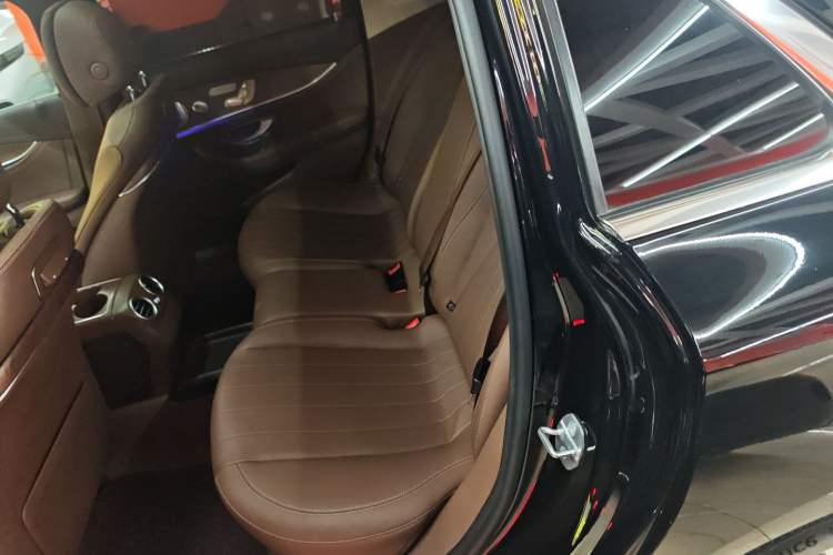 Used Mercedes-Benz E-Class 2020 E 300 L Luxury Model Left Rear Seat