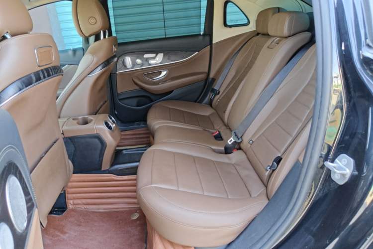 Used Mercedes-Benz E-Class 2020 E 300 L Sport Luxury Edition Left Rear Seat