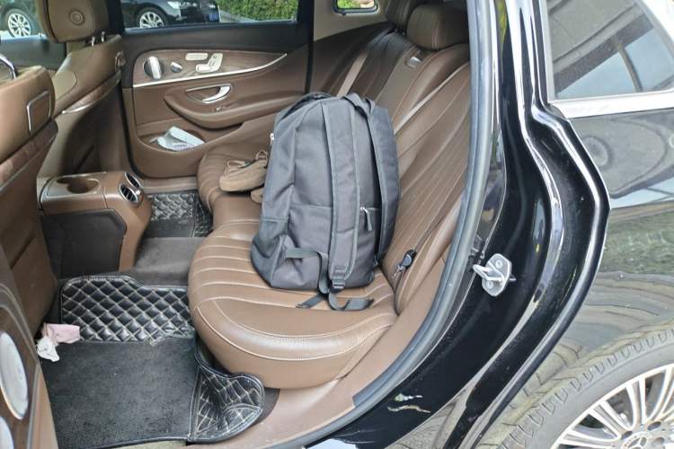 Used Mercedes-Benz E-Class 2020 Restyled E 300 L Exclusive Edition Left Rear Seat