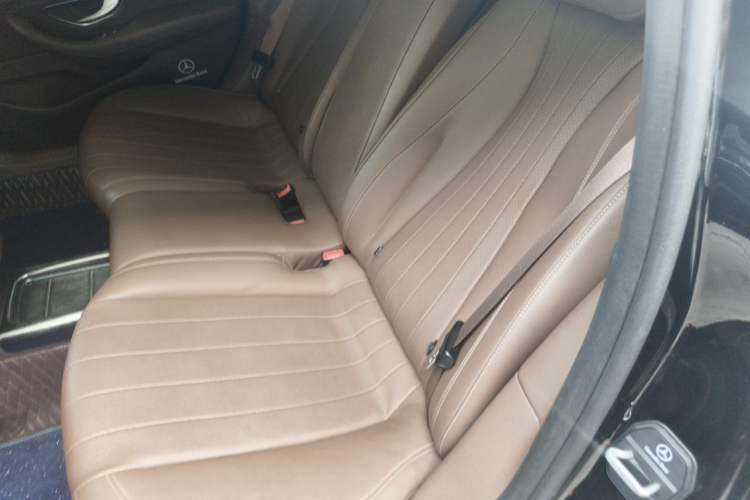Used Mercedes-Benz E-Class 2020 E 300 L Luxury Model Left Rear Seat