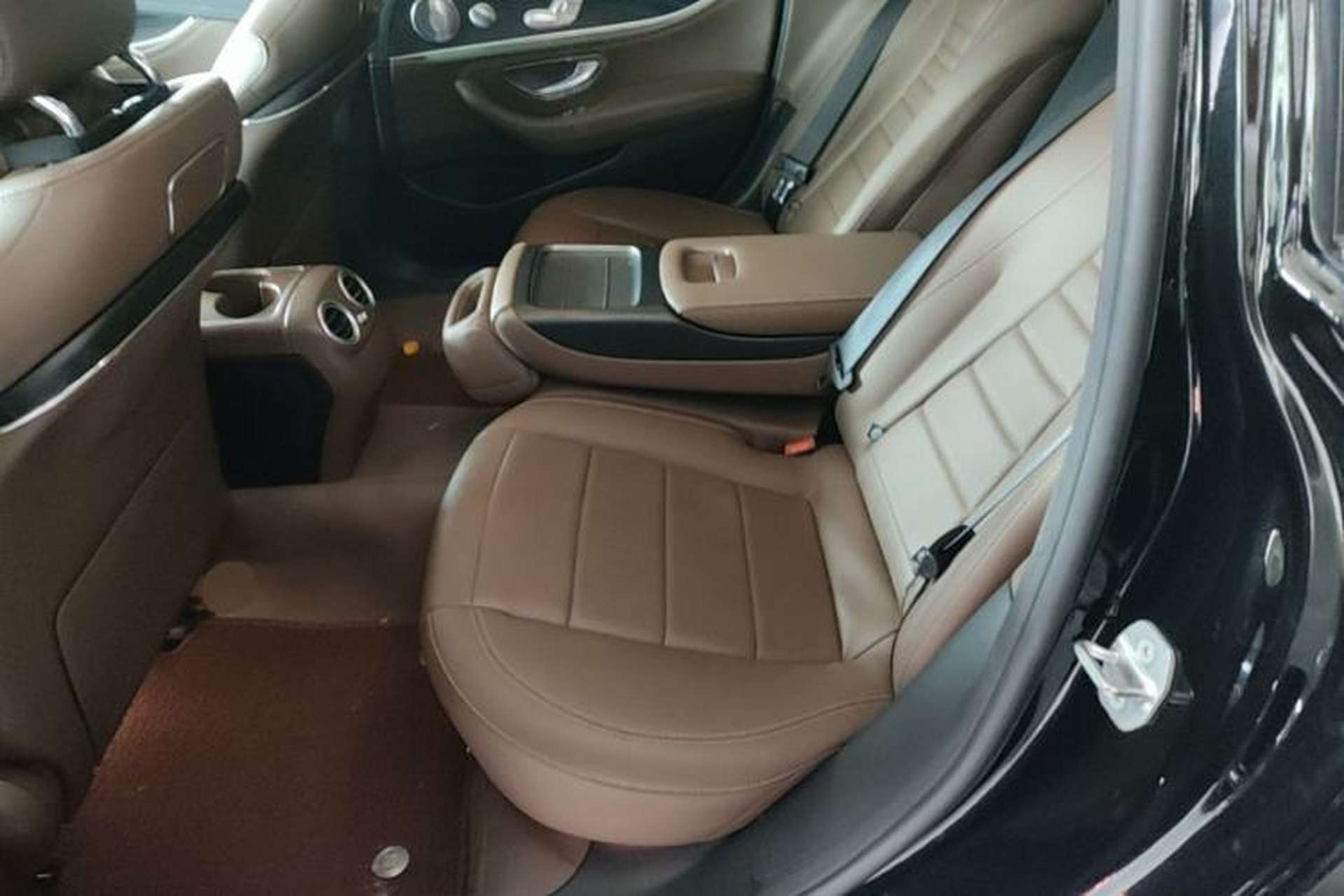 Used Mercedes-Benz E-Class 2020 Restyled E 300 L Sport Exclusive Edition Left Rear Seat