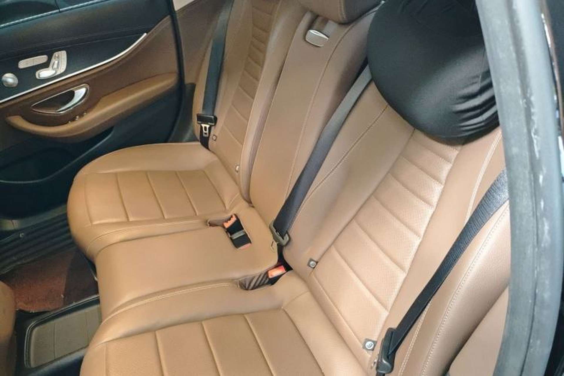 Used Mercedes-Benz E-Class 2020 E 300 L Sport Luxury Edition Left Rear Seat