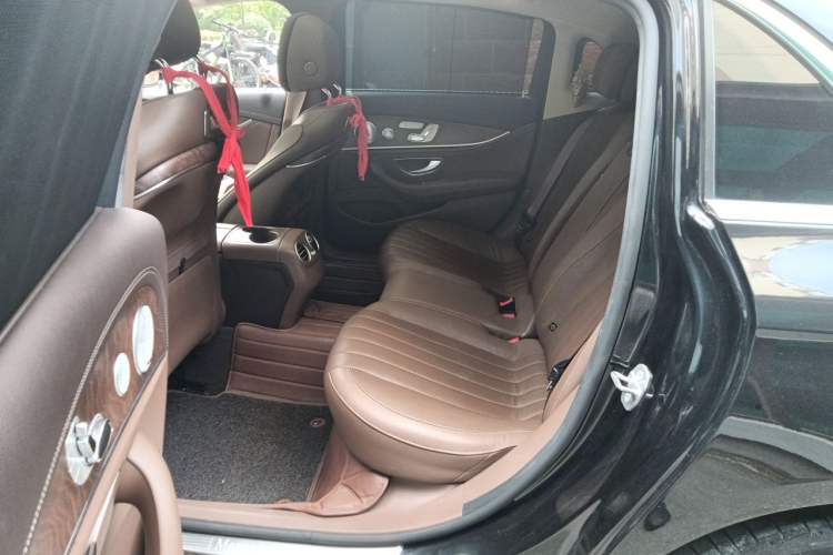 Used Mercedes-Benz E-Class 2020 Restyled E 300 L Exclusive Edition Left Rear Seat