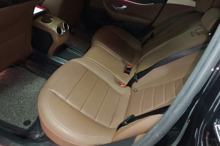 Used Mercedes-Benz E-Class 2020 E 300 L Sport Luxury Edition Left Rear Seat