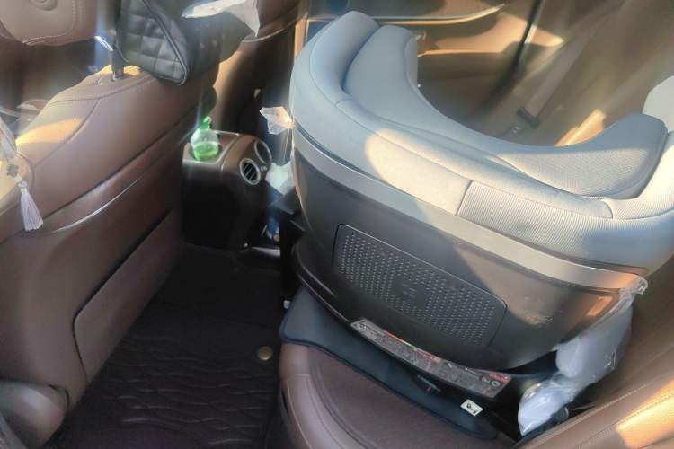 Used Mercedes-Benz E-Class 2020 E 260 L 4MATIC Left Rear Seat