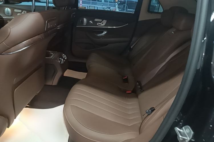 Used Mercedes-Benz E-Class 2020 Restyled E 300 L Exclusive Edition Left Rear Seat