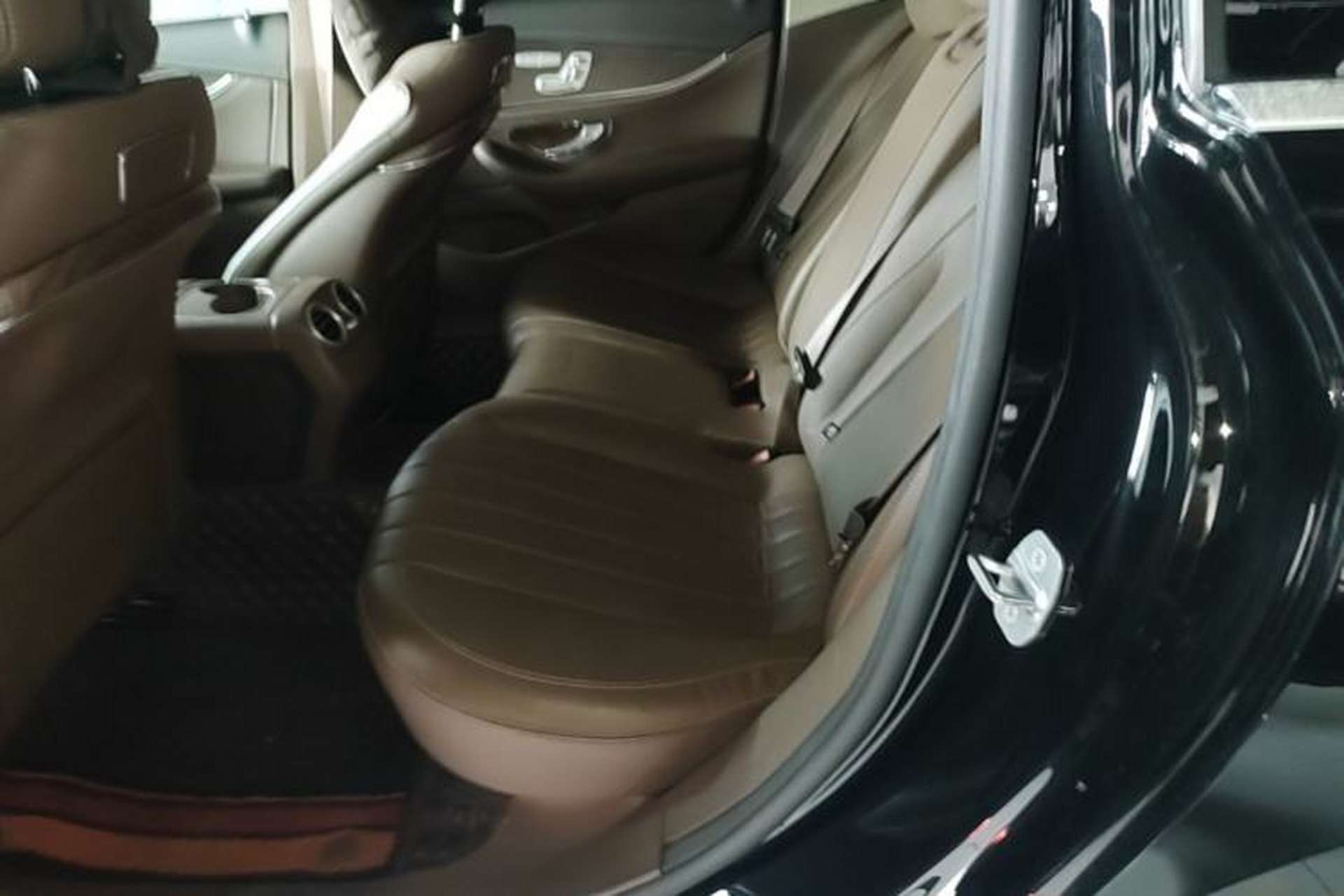 Used Mercedes-Benz E-Class 2020 Restyled E 300 L Exclusive Edition Left Rear Seat
